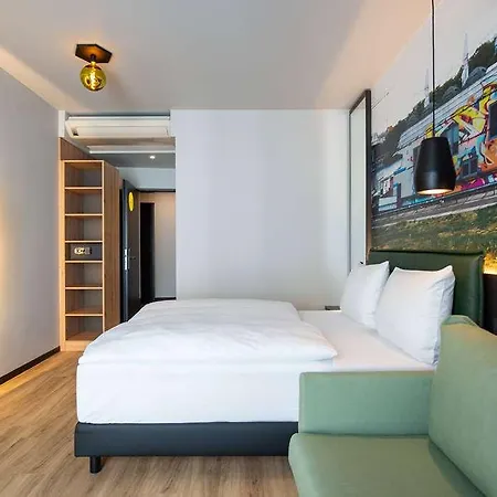 Vienna House Easy Potsdamer Hotel