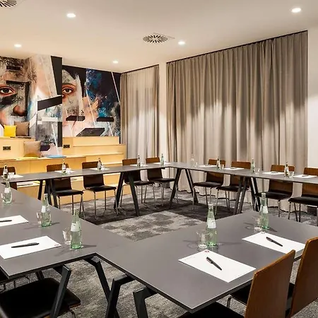 Vienna House Easy Potsdamer *